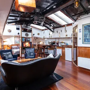 Anna Houseboat Amsterdam