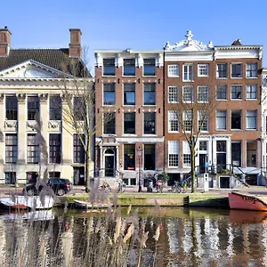 Stayokay Stadsdoelen - Refurbished November 2024 Amsterdam