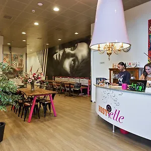 Hostelle - Women Only 호스텔